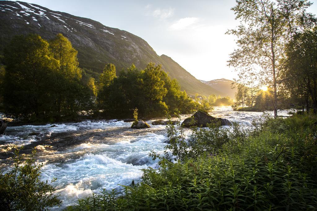 Jolstraholmen Camping Og Hytter Vassenden Esterno foto