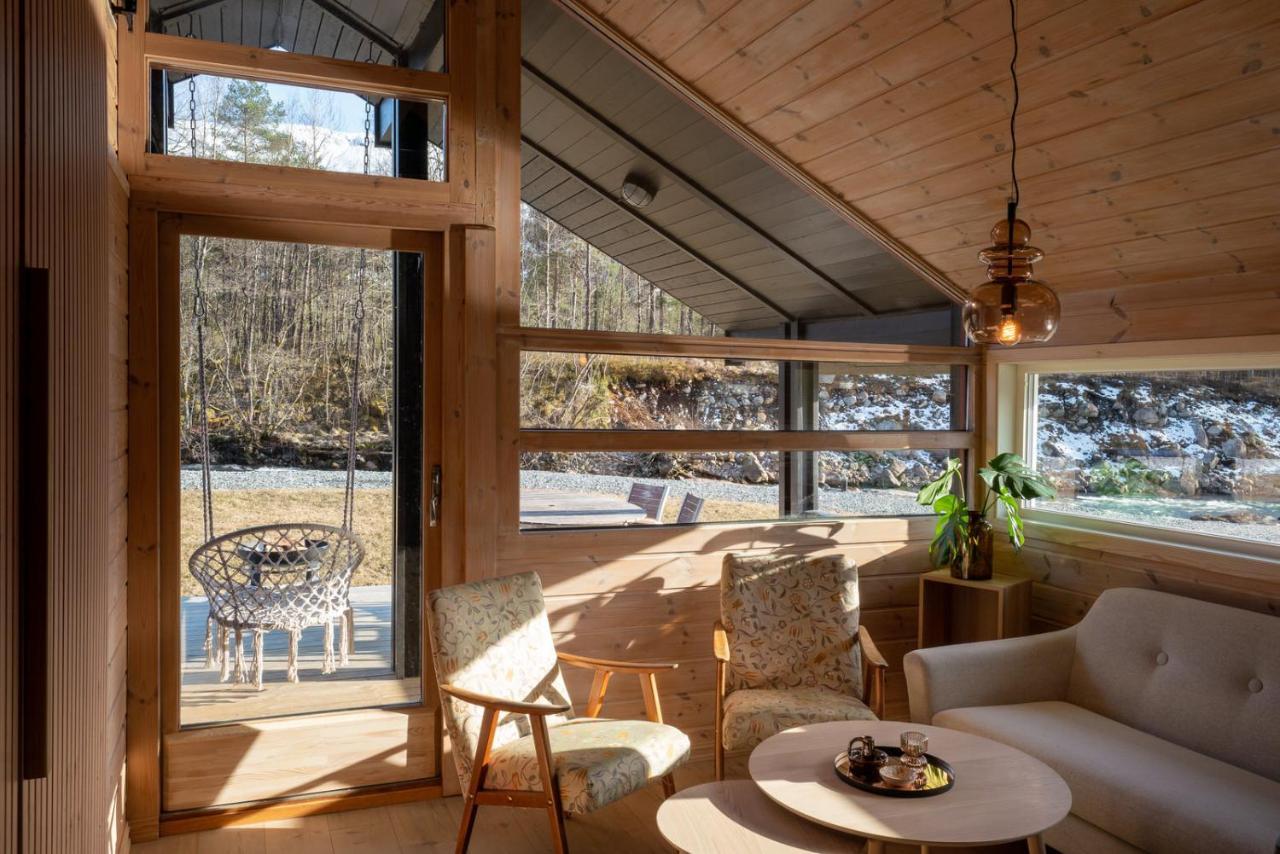 Jolstraholmen Camping Og Hytter Vassenden Esterno foto