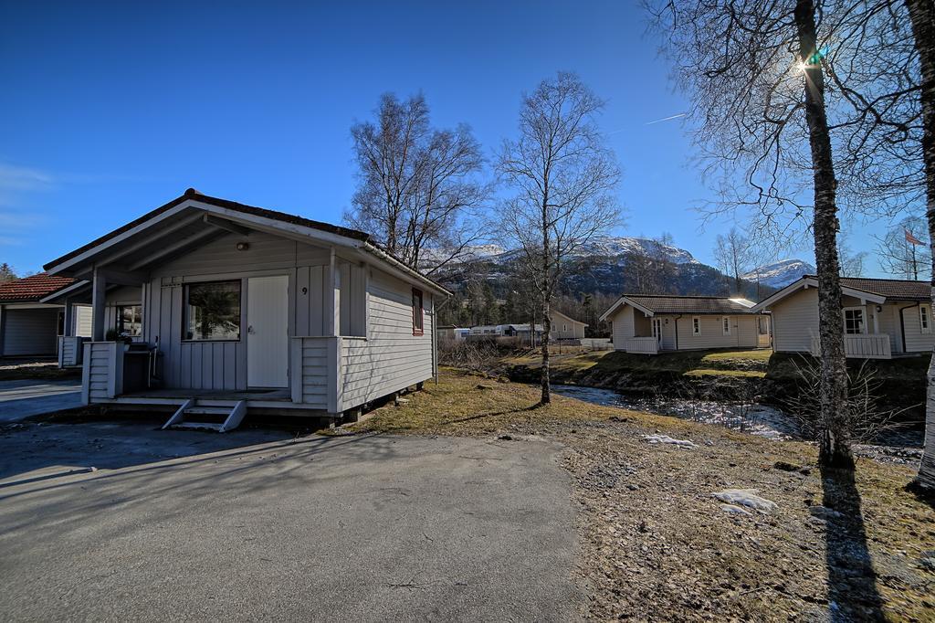 Jolstraholmen Camping Og Hytter Vassenden Esterno foto
